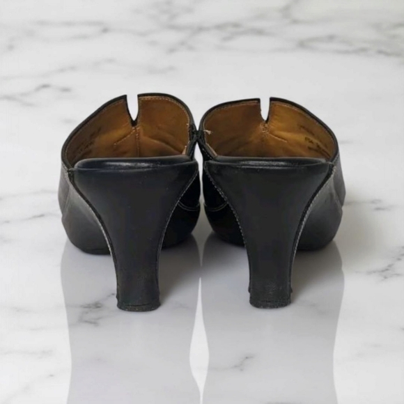 COLE HAAN LIKE NEW Black Soft Leather Heeled Mules Size 8.5 B - Picture 9 of 13